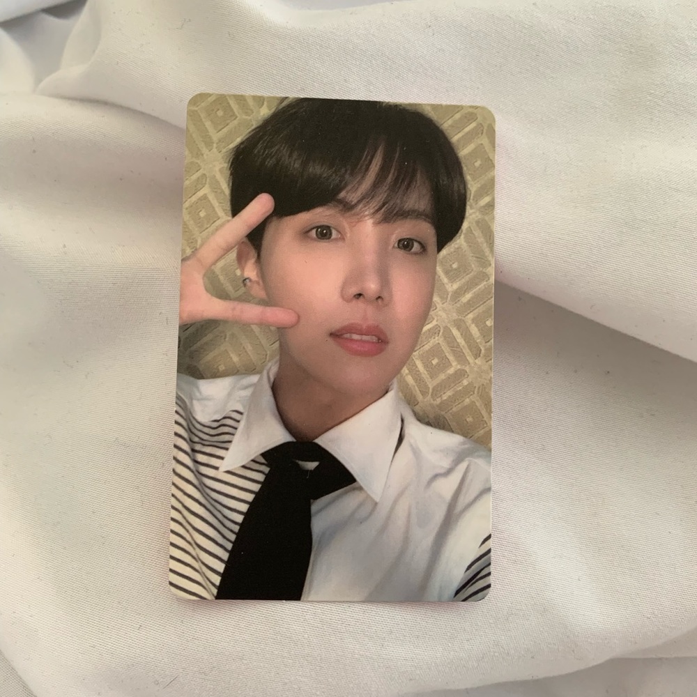 Official BTS j-hope photocard